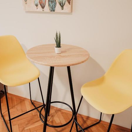 プルゼニElegant Studio, 400M From The Squareアパートメント エクステリア 写真